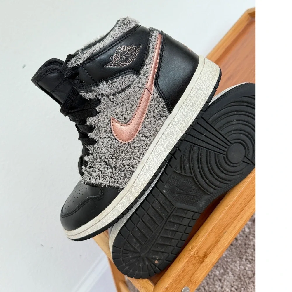 Air Jordan 1 Retro High GG Summer of High Black Bronze 332148-022 Size 4.5Y